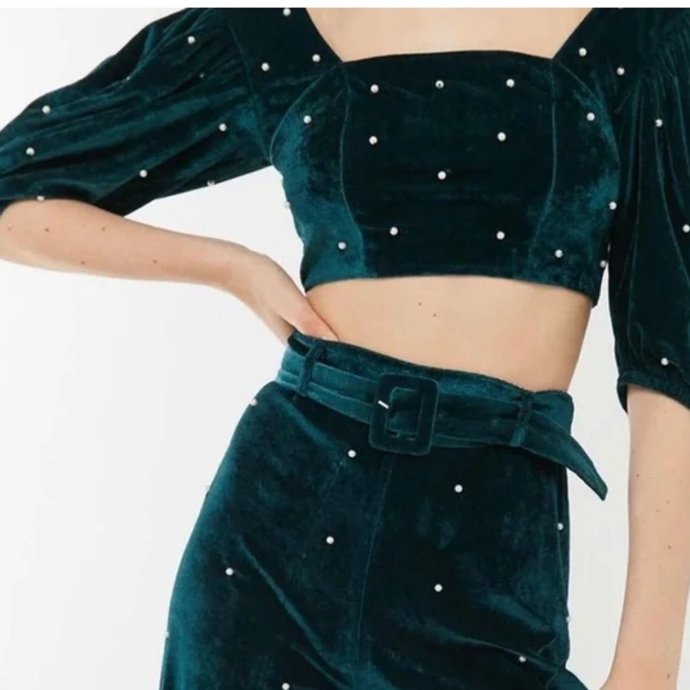 Urban Outfitters Women’s Perla Embellished Crop Top Green Velvet | Small